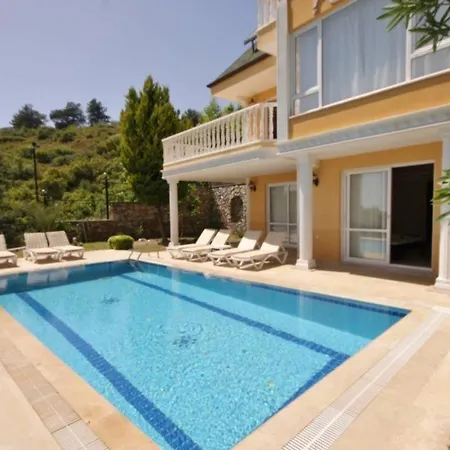 5 Star Villa, With Private Chef, Daily Housekeeping And Personal Concierge, 1039 וילה
