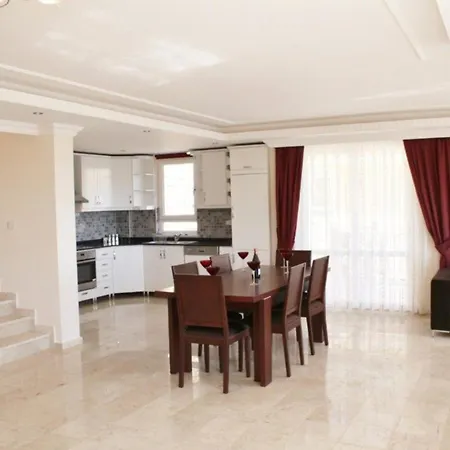 Villa 5 Star Villa, With Private Chef, Daily Housekeeping And Personal Concierge, 1039
