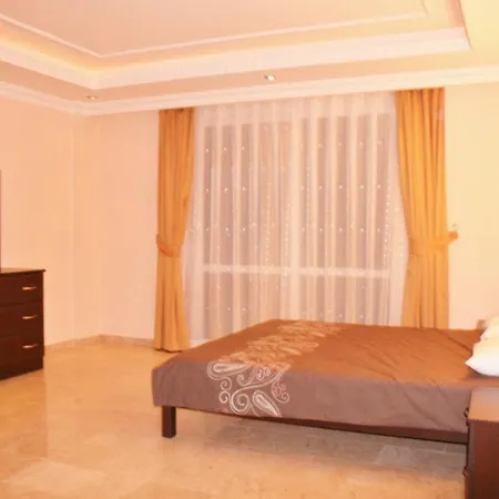5 Star Villa, With Private Chef, Daily Housekeeping And Personal Concierge, 1039 Villa